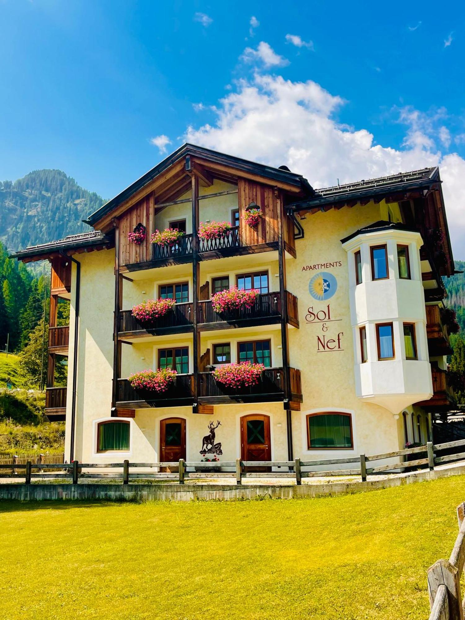 Apartments Sol E Nef Rocca Pietore Bagian luar foto